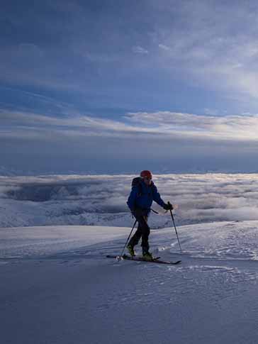 skieur de randonnée dans le beaufortain
